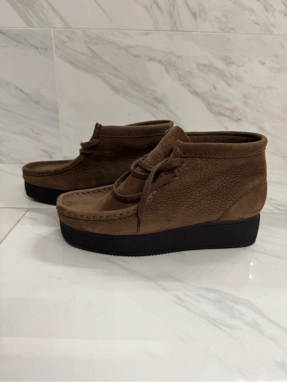 Clarks Originals Wallabee Women’s Size 9 Brown Leather Chukka Boots NEW